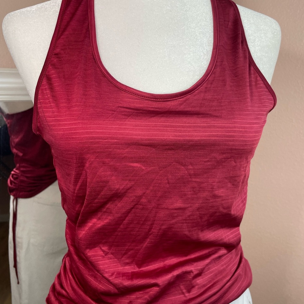 ASICS Red Racerback Tank Top Mesh Back‎ Athletic Running Gym Shirt Small